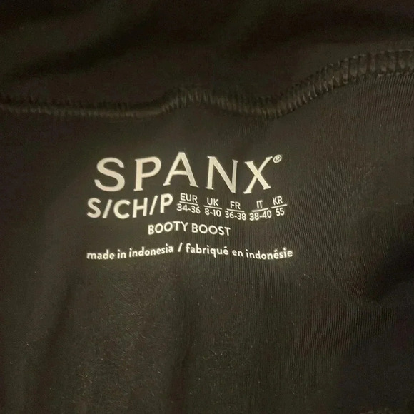 SPANX Booty Boost Active Skirt Over Leggings - Picture 5 of 7
